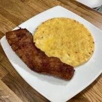 Arepa con Chicharron